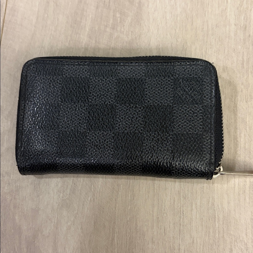 Louis Vuitton Zippy Coin Purse Vertical